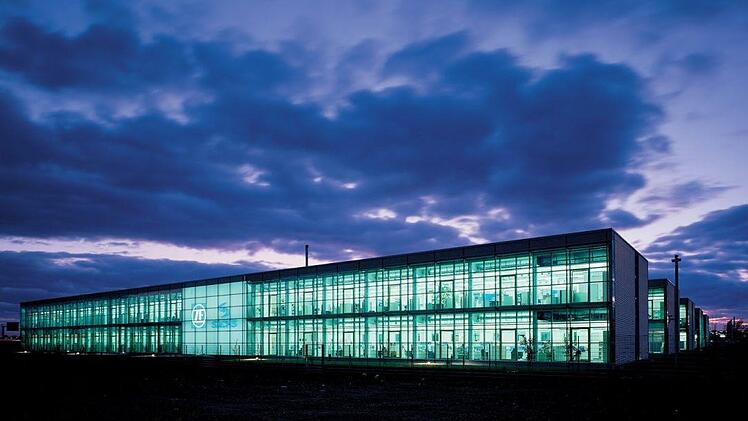 Der Friedrichshafener Automobilzulieferer ZF hat seinen Hauptentwicklungsstandort in Schweinfurt. Foto: ZF