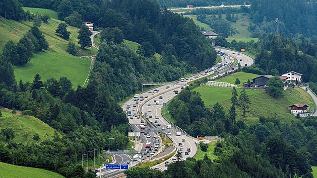 Werfenweng: Alpenparadies in Salzburg f&uuml;r Naturliebhaber und Aktivurlauber.Nur 45 Kilometer s&uuml;dlich von Salzburg gelegen, ist Werfenweng auch ganz einfach &uuml;ber die Autobahn A10 erreichbar.