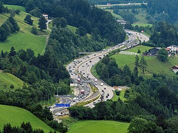 Werfenweng: Alpenparadies in Salzburg für Naturliebhaber und Aktivurlauber.Nur 45 Kilometer südlich von Salzburg gelegen, ist Werfenweng auch ganz einfach über die Autobahn A10 erreichbar.