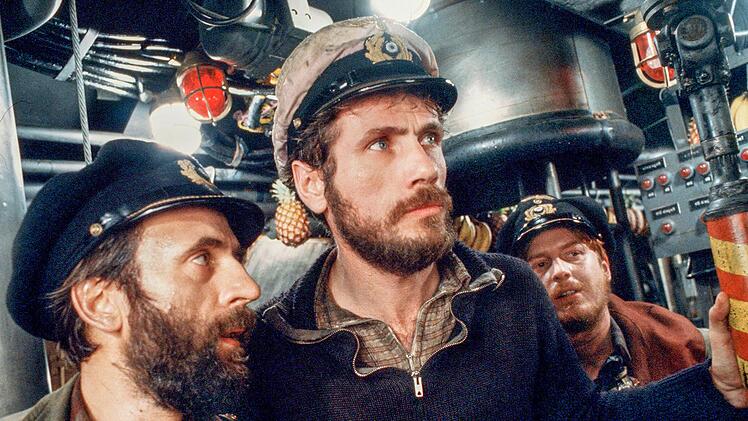 Durch feindliche Gew&auml;sser in den deutschen Kino-Olymp, von links: der Chefingenieur (Klaus Wennemann), Kapit&auml;n Hellriegel (J&uuml;rgen Prochnow) und der Zweite Offizier (Martin Semmelrogge).