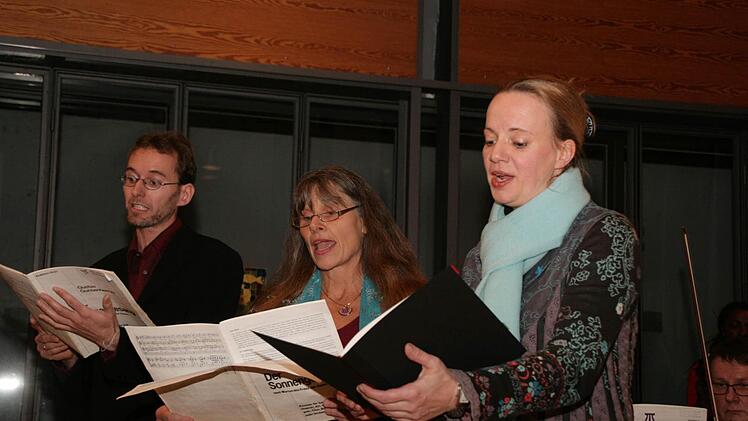 Die Solisten Erek Mennecke (Tenor), Monika Rosiwal-Meißner (Alt) und Annette Ermert (Sopran) (von links)