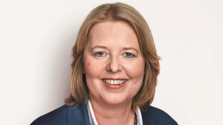 Bärbel Bas tauscht sich mit Sabine Dittmar über Corona und die Folgen aus. Foto: Benno Kraehahn