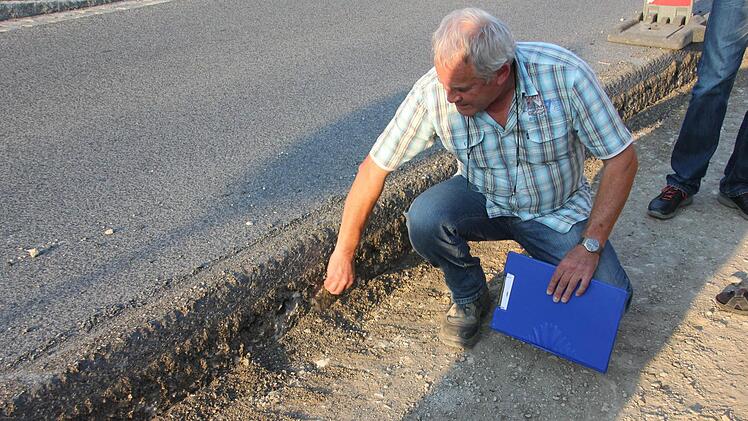 Der Unterbau der Coburger Straße, reiner Teer, muss als Sondermüll entsorgt werden.