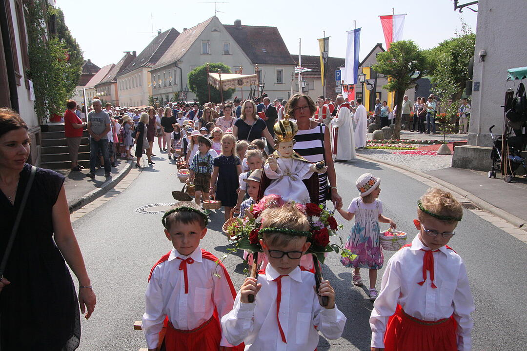 Burgwindheim feiert Blutsfest