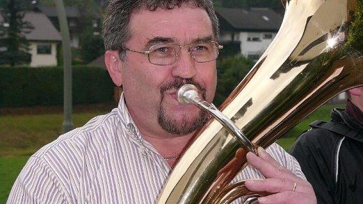 Ewald Fehn ist derzeit dazu gezwungen, alleine zu musizieren. Foto: privat