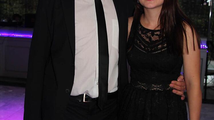 Ein schönes Paar: Nicolai Sünkel und Anna Baier haben ihren Schulabschluss in der Tasche. Foto: Sonja Adam