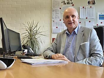 Neuer Chef meistert Kraftakte in der Schule und auf dem Rad