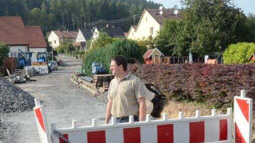 Für die Sanierung von Veilchenweg und Ostlandstraße (Bild) bekommt der Markt Pressig einen Zuschuss von der Regierung von Oberfranken.  Foto: Archiv/Hofmann
