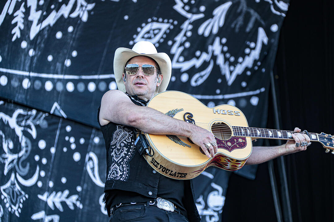 Rock im Park 2019: Die Country-Rocker von The BossHoss heizen der Menge ordentlich ein