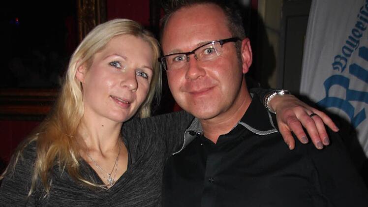 Sie pflegen - noch - eine Fernbeziehung: Sandra Ossmann aus Köln und Jürgen Zeulner aus Klosterlangheim bei Lichtenfels.