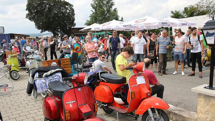 Vespa-Treffen im Itzgrund Foto: Michael Stelzner
