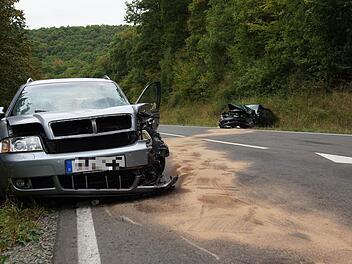 Zwei der am Unfall beteiligten Fahrzeuge. Foto: Arkadius Guzy