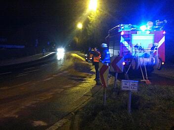 Der Regen erschwerte die Arbeit für die Einsatzkräfte. Fotos: Michael Busch