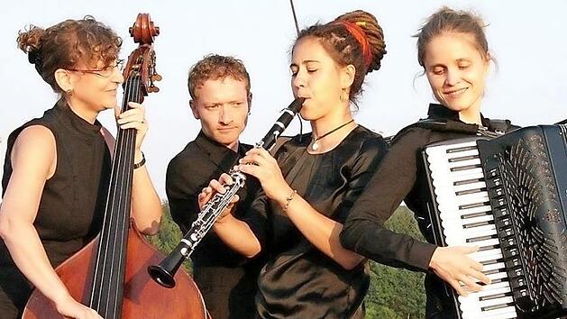 Die vier Musiker von "Sher on a Shier" sind Spezialisten f&uuml;r gute Stimmung. Am Samstag, 27. mai, kommen sie nach