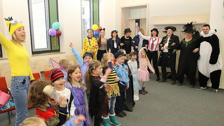 Rathaussturm der Sonnenkinder der Kindertagesstätte Poppenlauer. Foto: Dieter Britz