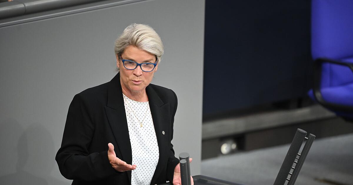 CDU-Gesundheitspolitikerin-Rauchverbot-im-Auto-w-re-Placebo