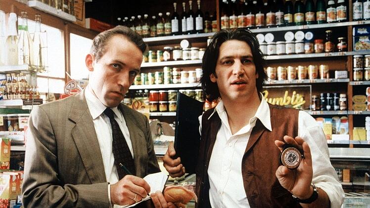 Kriminalassistent Stockinger (Karl Markovics, links) ermittelte zu Beginn der Serie an der Seite von  Kriminalinspektor Richard "Richie" Moser (Tobias Moretti).