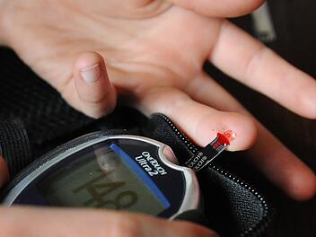 Forscher sehen eine "klare Risikobeziehung" zwischen Diabetes, Übergewicht und einer Krebserkrankung.