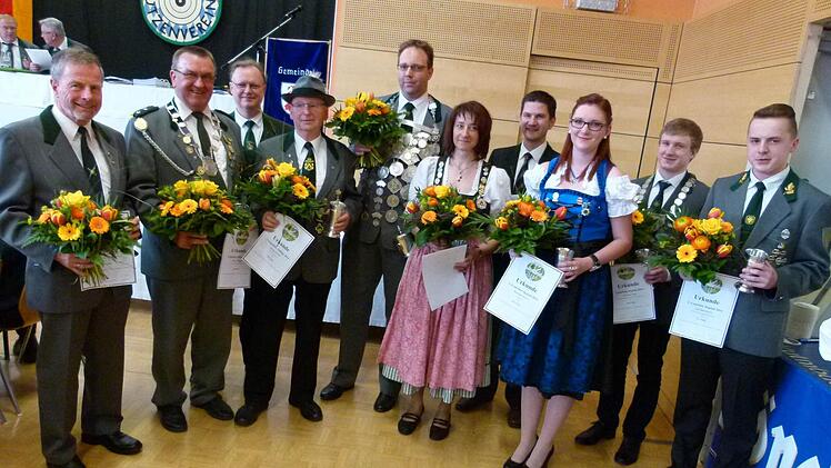Die Gaukönige 2014 wurden anlässlich der Gauversammlung des Bayerischen -Sportschützenbundes Gau Nord proklamiert. Fotos: Lothar Weidner