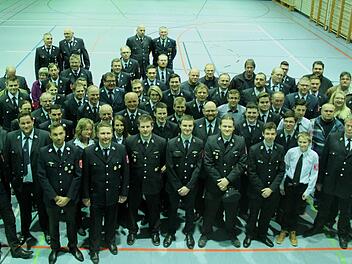 Die Aktiven wählten gemeinsam zwei neue Kommandanten Foto: Johanna Blum