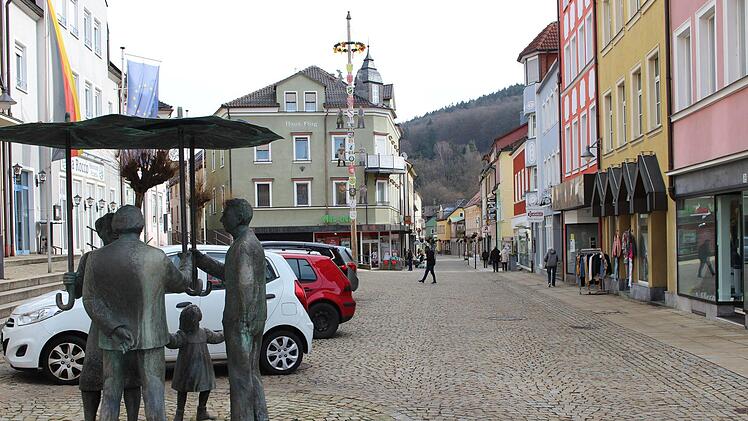 Auf dem Marktplatz und in der Altstadt finden ab Mai regelmäßig Konzerte statt. Foto: Julia Raab