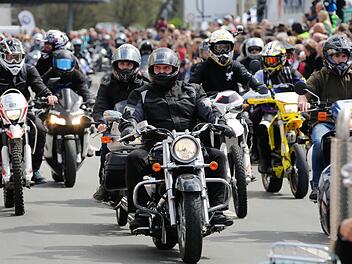 Am 23. und 24. April 2016 findet die 16. Motorradsternfahrt Kulmbach statt. Natürlich wieder mit dem großen Motorradkorso durch die Stadt. Foto: Archiv