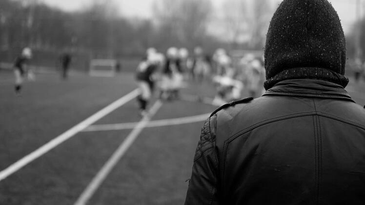 Bei einem A-Jugendspiel zwischen Tuspo Heroldsberg und dem FC Franken Schwabach geraten die Mannschaften aneinander. Symbolbild: pexels