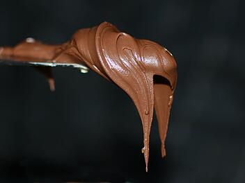 Hersteller mit dringender Warnung: Salmonellen in Kult-Nougatcreme