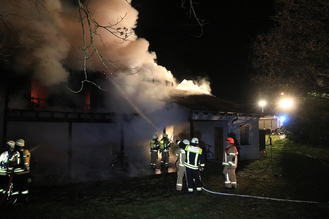 Breitengüßbach: Asylbewerberheim steht in Flammen