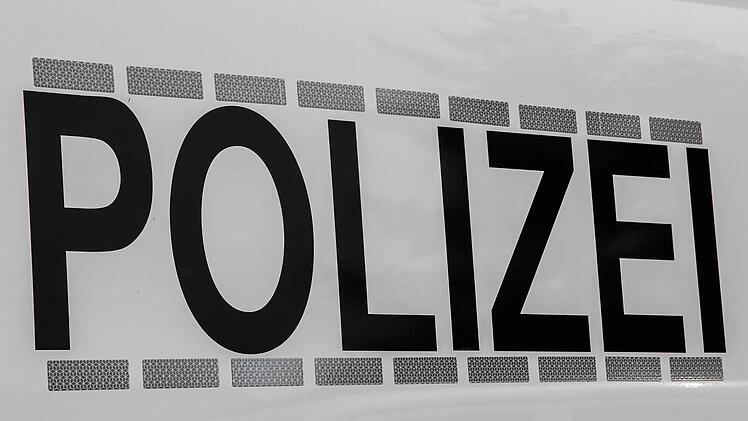 Ein Kapit&auml;n hat bei Neuses im Kreis Forchheim versehentlich seine Schiffsladung im Main-Donau-Kanal versenkt. Symbolbild: Christopher Schulz