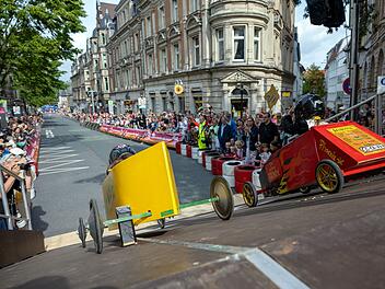 Coburg feiert Revival von legend&auml;rem Seifenkistenrennen - die sch&ouml;nsten Bilder