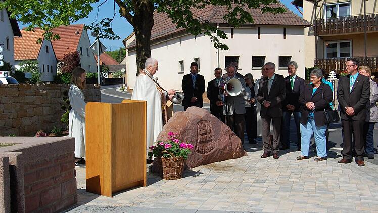 Dorfweihe in Frankenbrunn. Foto: Günther Straub