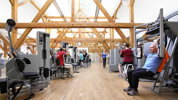 Trainingsgeräte für einen starken Körper