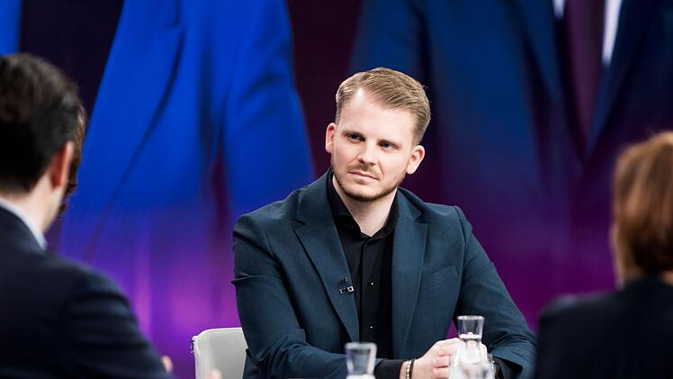 SPD-Generalsekretär Tim Klüssendorf zeigte sich reformwillig: "Wir müssen uns irgendwo in der Mitte treffen."