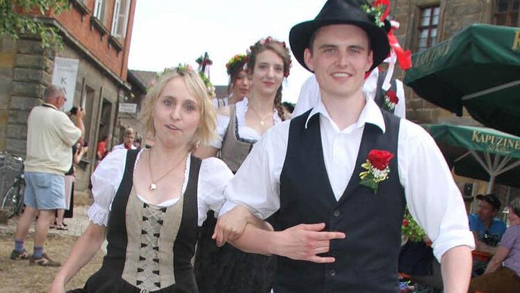 Weitere Impressionen von der Peestener Lindenkerwa. Foto: Sonja Adam