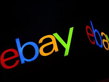 Über  eBay hat ein Mann aus dem Landkreis Kulmbach einen Schrott-Motor als Topware verkauft, jetzt stand er deswegen vor Gericht. R. Hirschberger, dpa