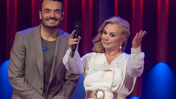 Marije Amado pr&auml;gte mit ihrer "Mini Playback Show" das Fernsehen der 90er-Jahre. Jetzt kehrt sie bei Giovanni Zarrella auf die Showb&uuml;hne zur&uuml;ck, um wieder "junge Gesangstalente" zu pr&auml;sentieren.