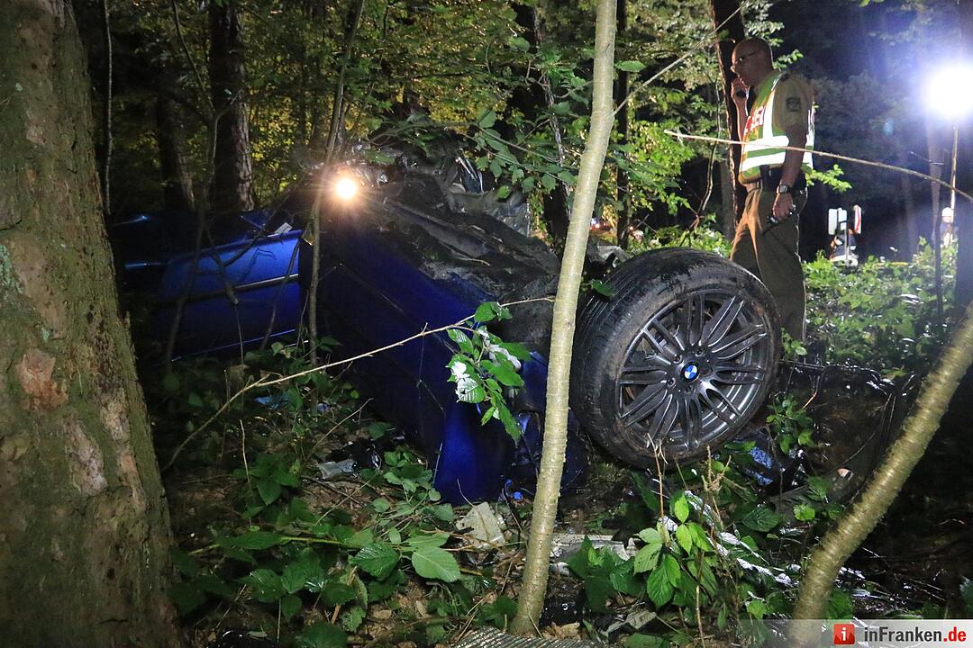 Tödlicher Unfall bei Boxbrunn: Pkw wird zerfetzt