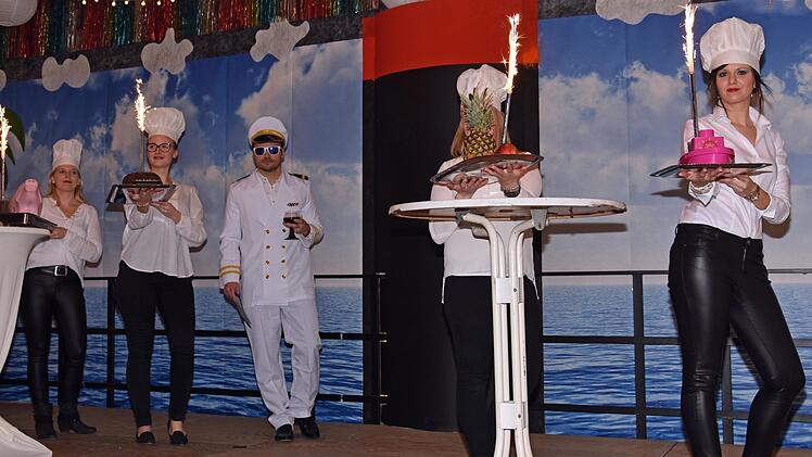 Auf dem "Traumschiff" der DJK Dampfach durfte auch das Captain's Dinner nicht fehlen.Ulrike Langer