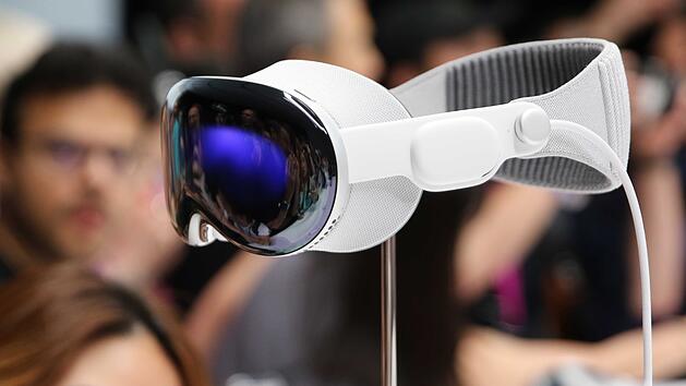 Die Apple Vision Pro im Straßenverkehr - US-Verkehrsminister spricht Warnung aus