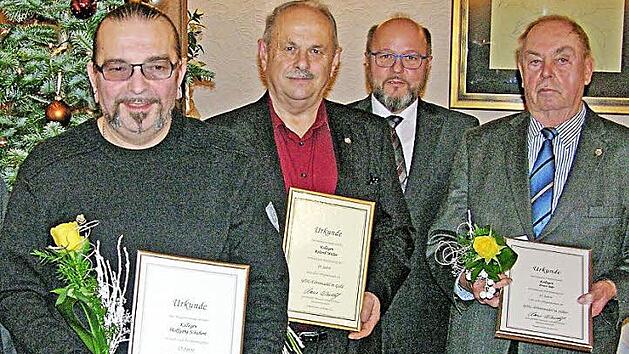 Die GDL-Ortsgruppe Lichtenfels ehrt ihre Jubilare, von links Wolfgang Schubert, Roland M&uuml;ller, Bernd Seubert und Peter B&auml;r  Fotos: Klaus Oelzner