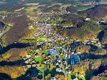 Gößweinstein hat viele Wanderwege, aber an klassischen Kureinrichtungen fehlt es in dem Luftkurort. Daher stellt sich die Frage nach dem Sinn einer Kurtaxe. Foto: Gerhard Launer