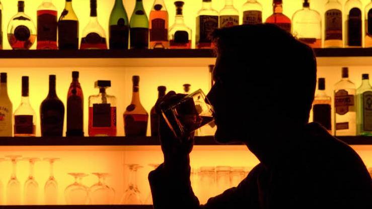 Die Deutschen trinken viel zu viel Alkohol.   Nun will die Drogenbeauftragte der Bundesregierung, Marlene Mortler, dagegen vorgehen. Foto: Klaus-Dietmar Gabbert dpa