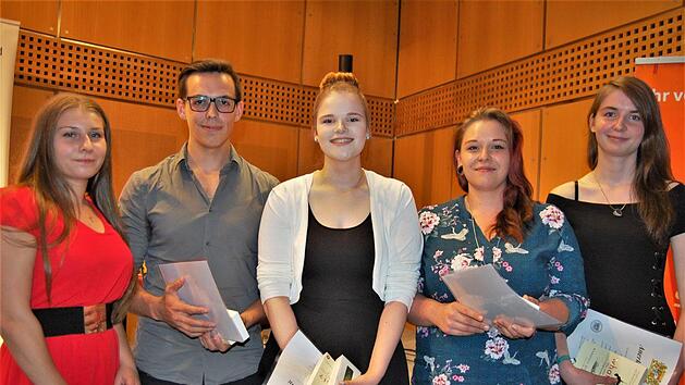 Unser Bild zeigt (von links): Karina Rudnev, Patrick Dotzel, Julia Schröder, Mona-Lisa Masso  und Celine Baumgart.Foto: Sigismund von Dobschütz