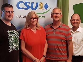 In der Versammlung (v. l.): Tobias Hofmann, Christine Bertholdt, Wolfgang Erner und   Michael Hofmann  Foto: Johannes Steinert