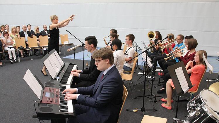 Die Big Band begeisterte mit dem Stück "May It Be" aus dem Filme "Herr der Ringe". Foto: Stephan Stöckel.