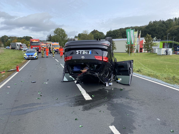 Auto überschlägt sich bei Kronach