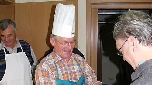 Bei der "Männerwirtschaft" geht nichts ohne Humor.  Foto: privat