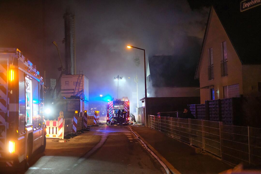 Nürnberger Gaststätte geht in Flammen auf: Anwohner evakuiert