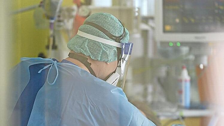 Die Versorgung der Patienten muss in der Corona-Krise an erster Stelle stehen, doch dazu müssen sich Kliniken auf eine gesicherte Finanzierung verlassen können.